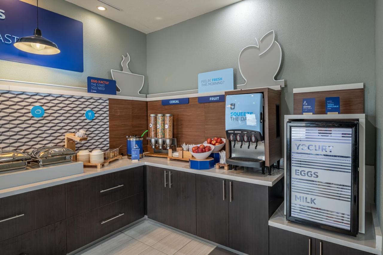 Holiday Inn Express & Suites N Waco Area - West By Ihg Zewnętrze zdjęcie