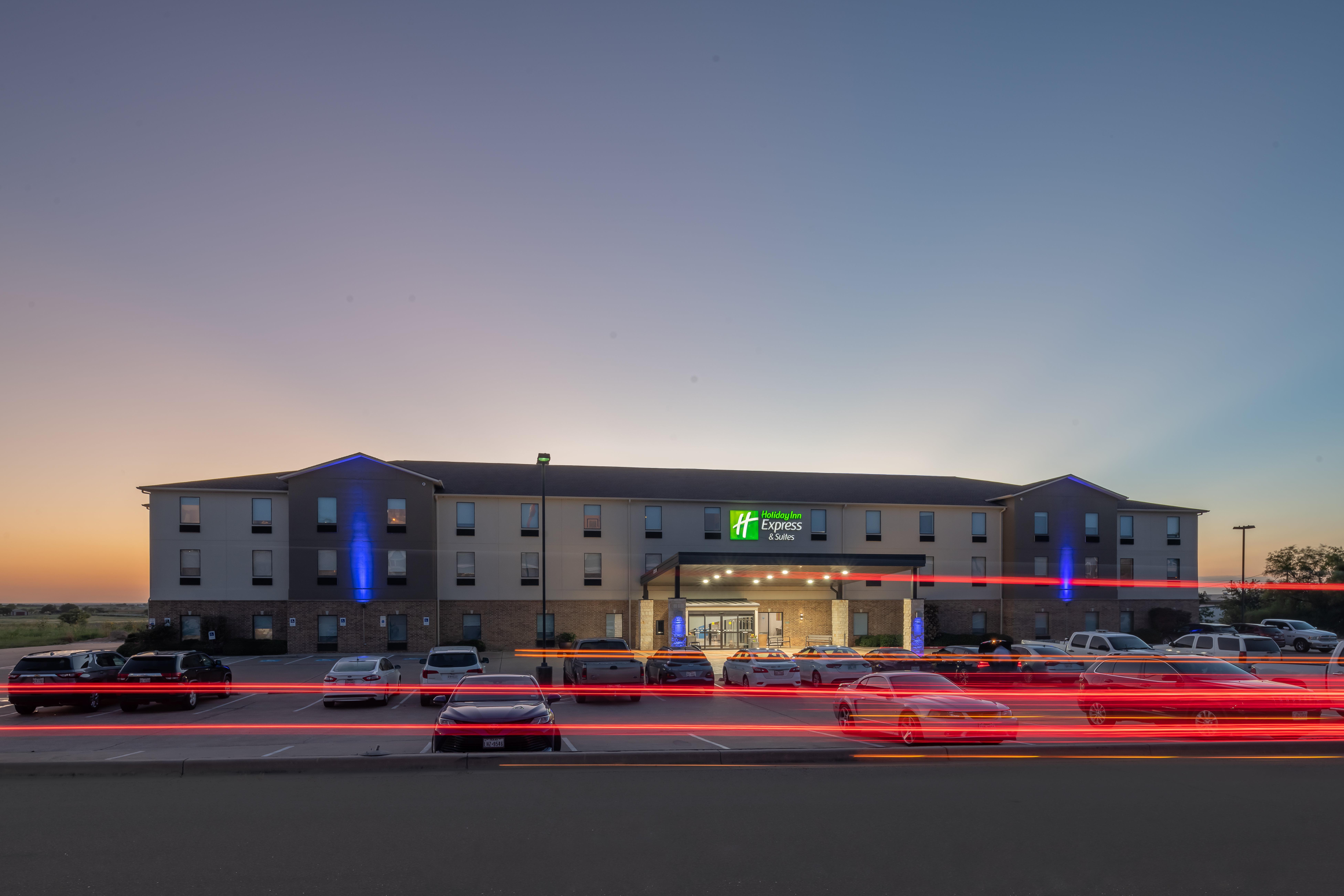 Holiday Inn Express & Suites N Waco Area - West By Ihg Zewnętrze zdjęcie
