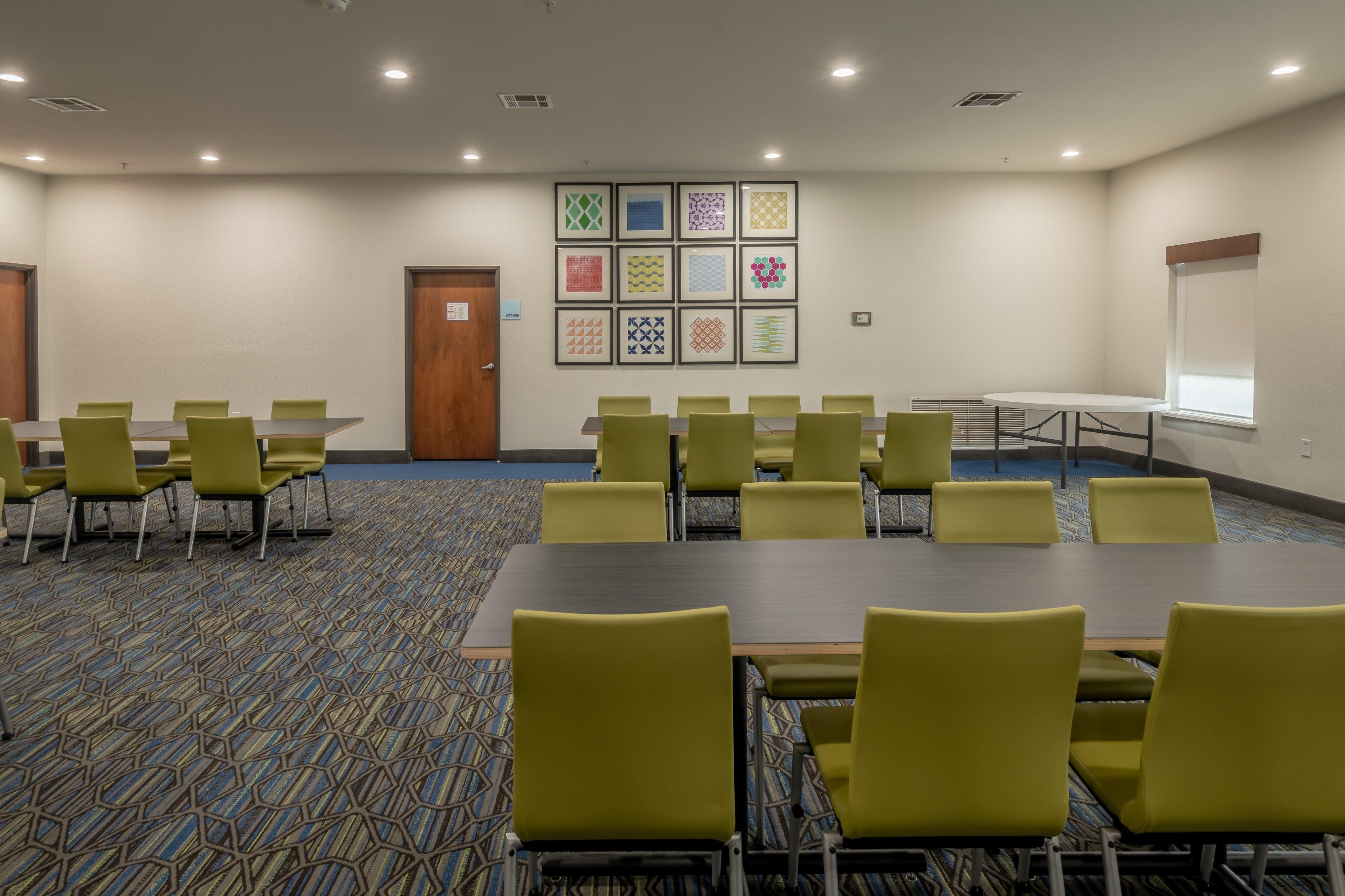 Holiday Inn Express & Suites N Waco Area - West By Ihg Zewnętrze zdjęcie
